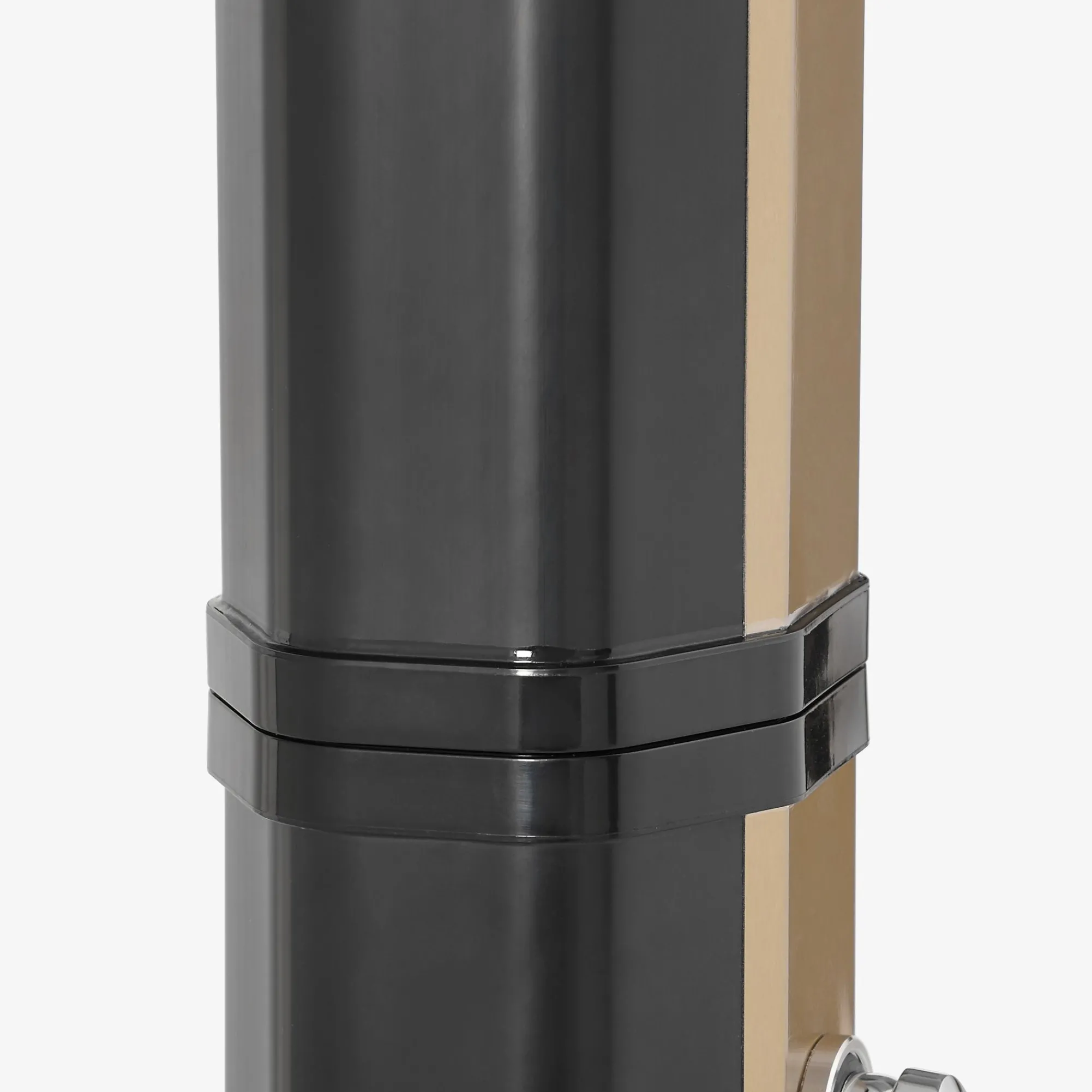 Arebos Solardusche 35L Schwarz golden mit Bodenplatte Anthrazit